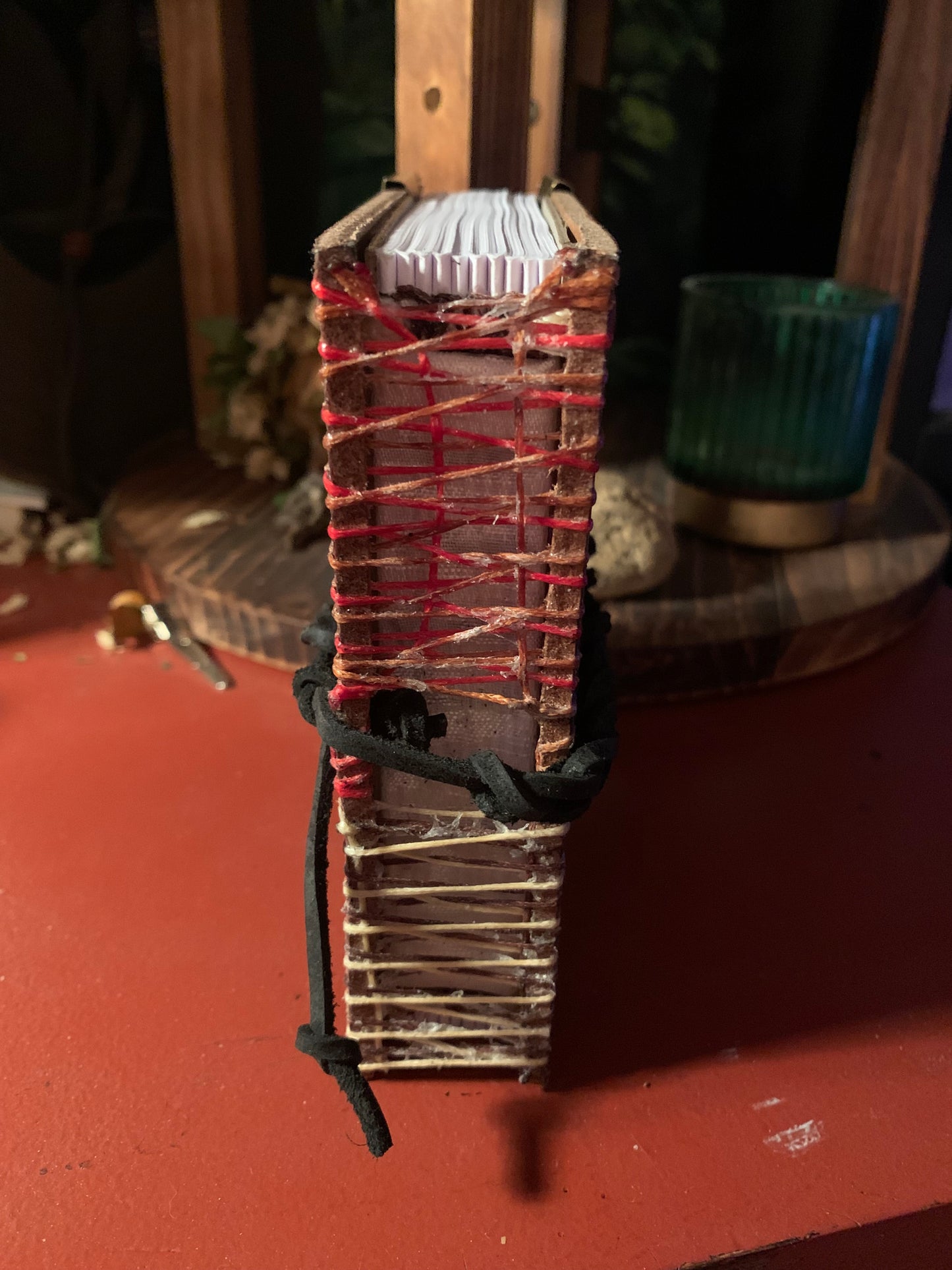 Handcrafted Nature Themed Leather Journal – 400 Pages