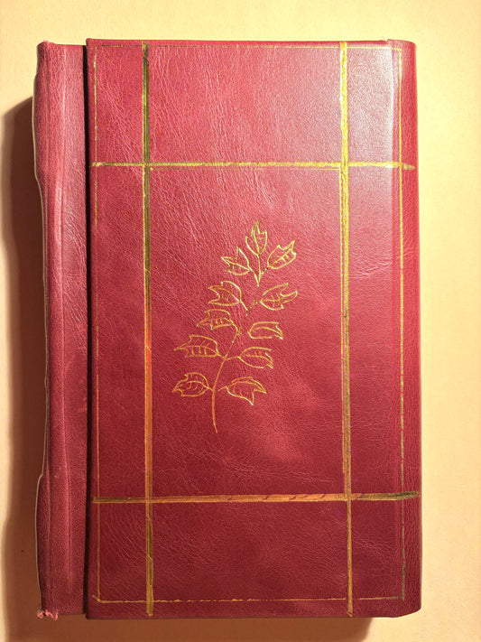 Wine red nat. Leather trifold journal 400pages