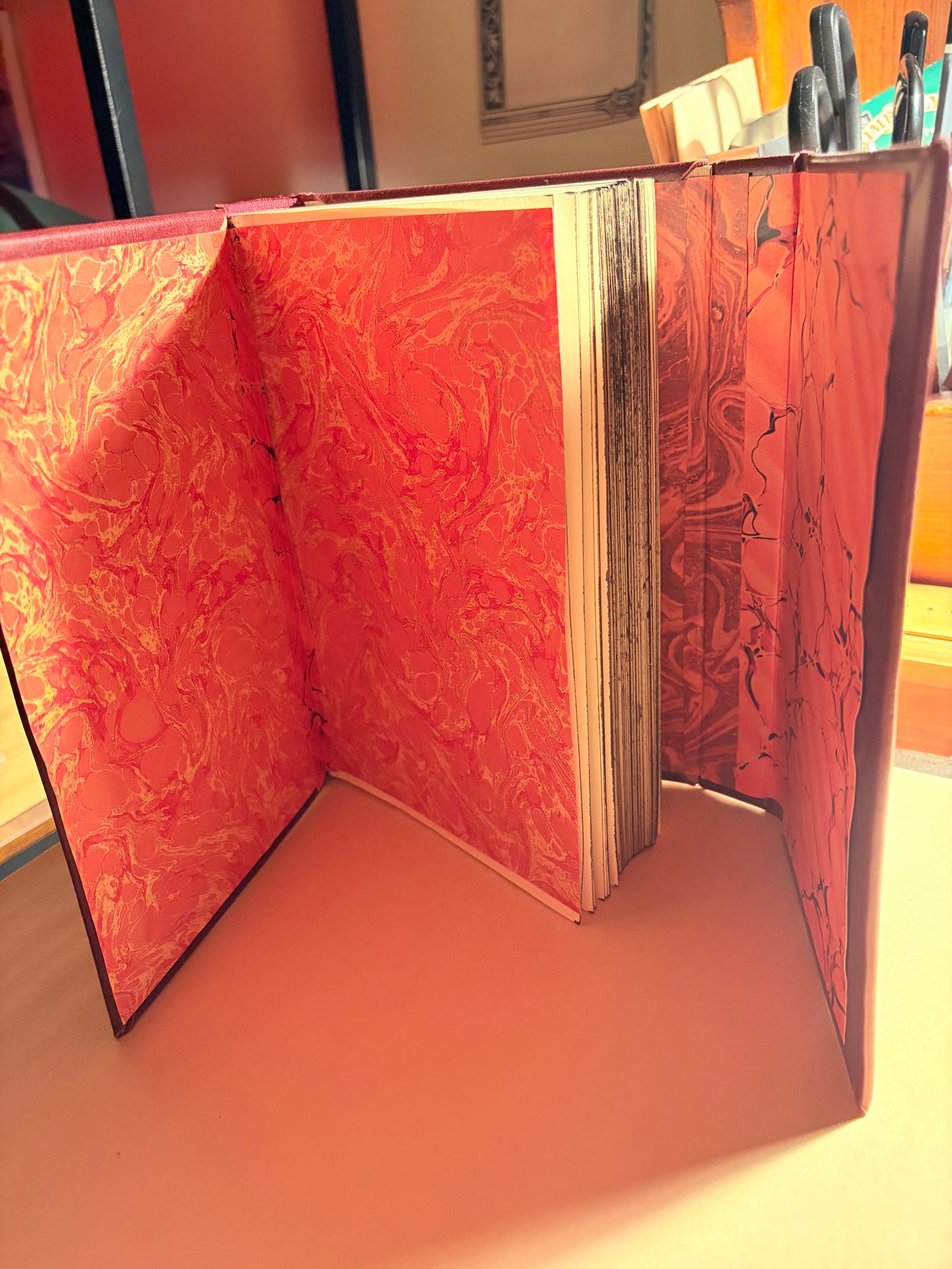 Wine red nat. Leather trifold journal 400pages